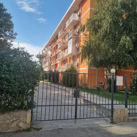 Rodinny U More, Slunecne Pobrezi Apartment Slantschew brjag